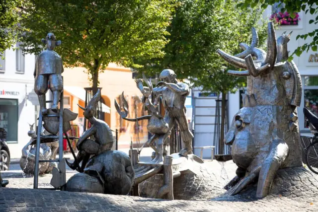Stadtansicht Lübbenau mit Spreewaldnähe und grüner Umgebung