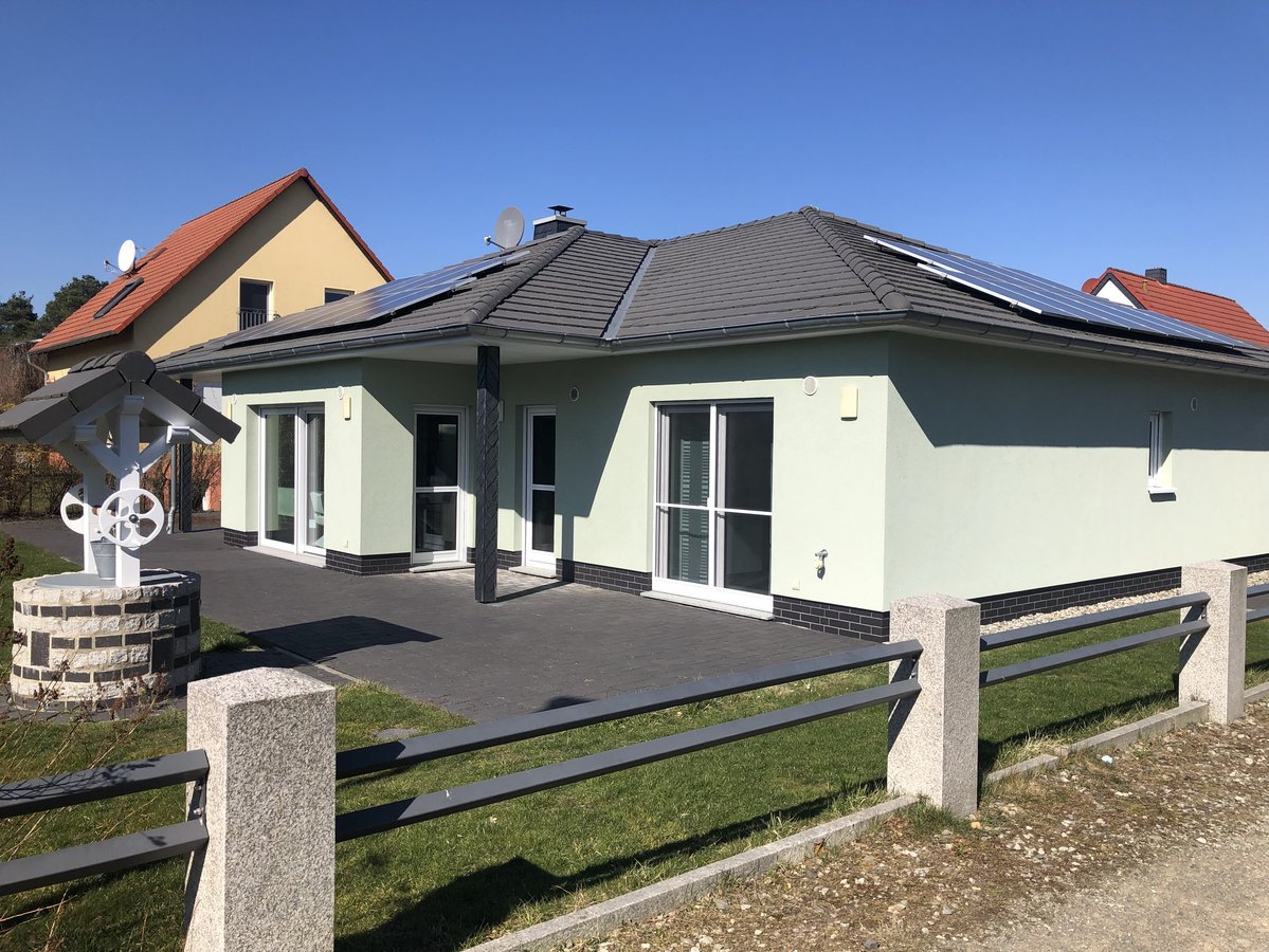 Baugesellschaft Brechel: Hausbau Senftenberg - Musterhaus Großkoschen